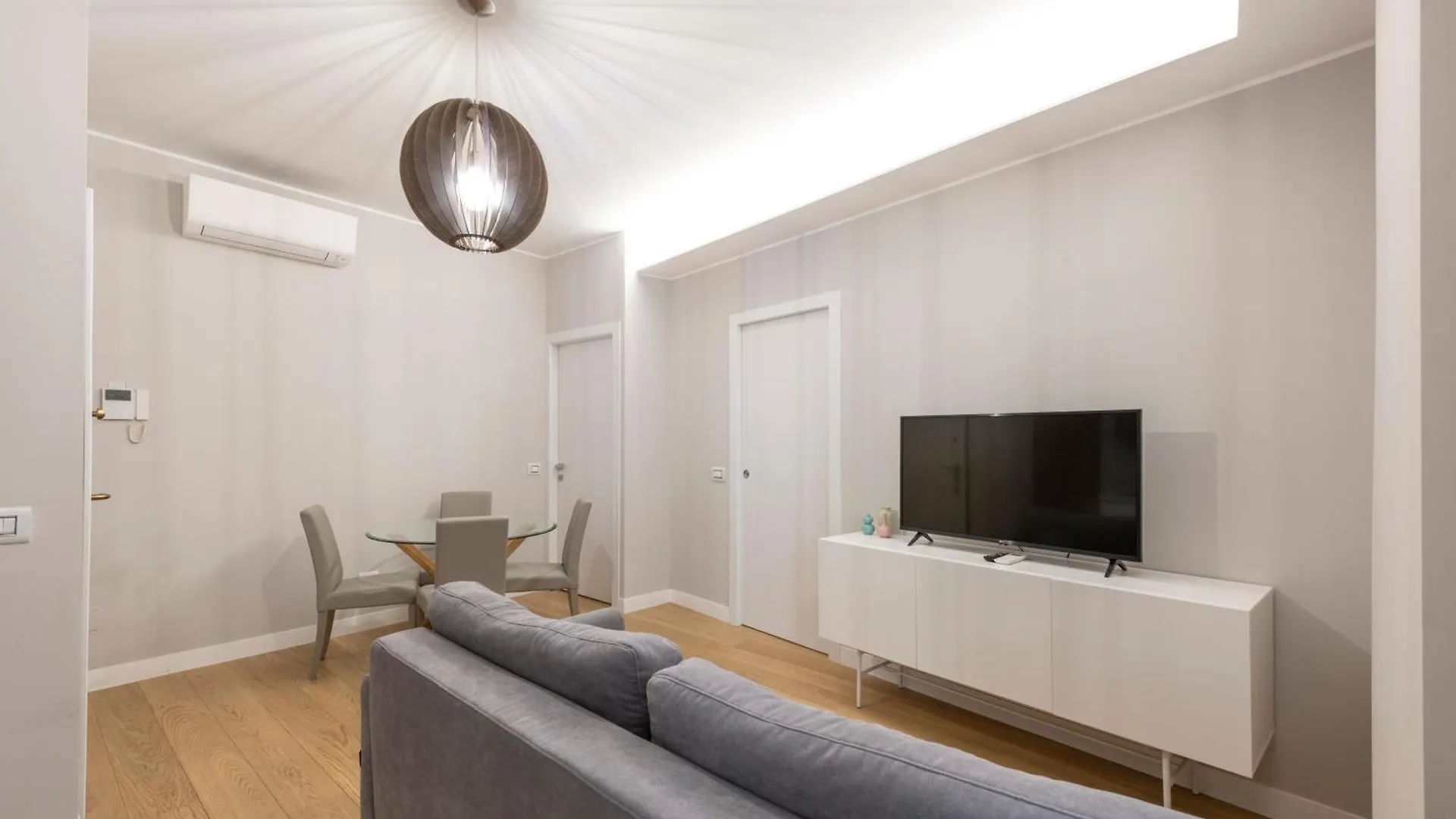 Apartmán Porta Nuova - Living Milán 0*,