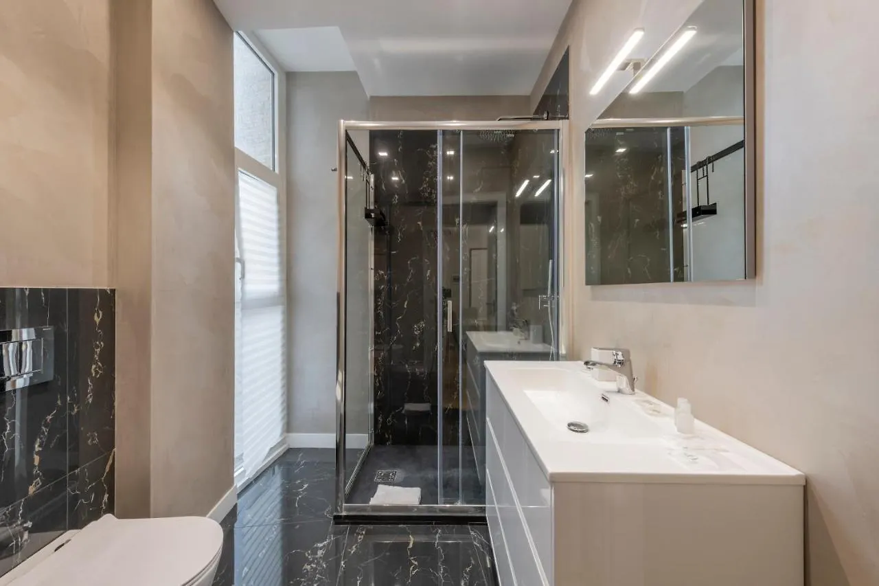 Porta Nuova - Living Milan Apartment